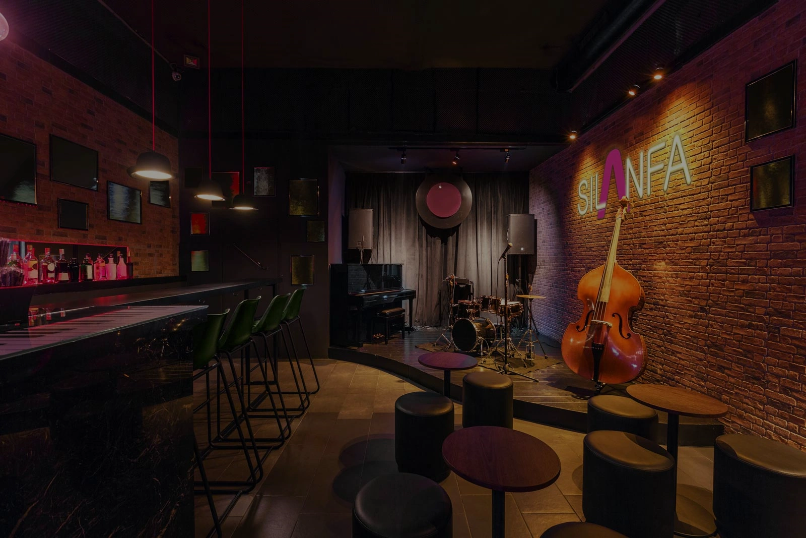 SILANFA Music in Bar